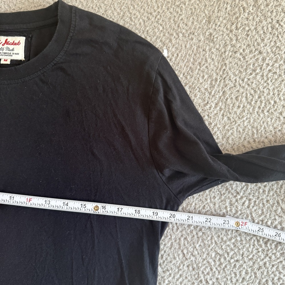 Red Jacket Shirt Mens Medium Black Long Sleeve Crewneck Basic Tee Casual Cotton - Picture 5 of 8